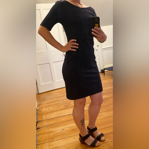 Size 2 Banana Republic Dress - Picture 4 of 4